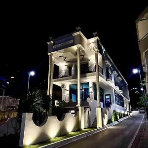 Hotel Boutique Empire Of Martin Gjirokastër